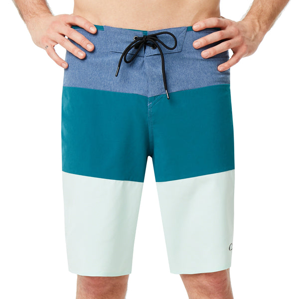 Oakley Men's Standard Ozaki Block 21 Inches Shorts