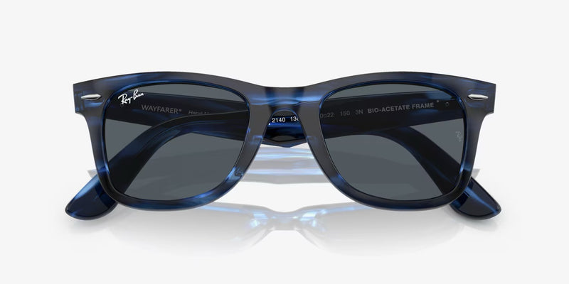 Ray-Ban Wayfarer Unisex Lifestyle Sunglasses