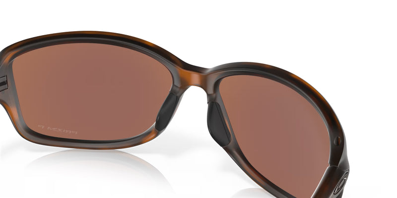 Oakley Cohort Women Lifestyle Sunglasses