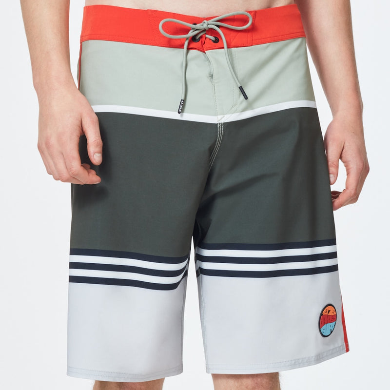 OAKLEY STRIPED 1975 RETRO 70's MEN SURF 21'' BOARDSHORT