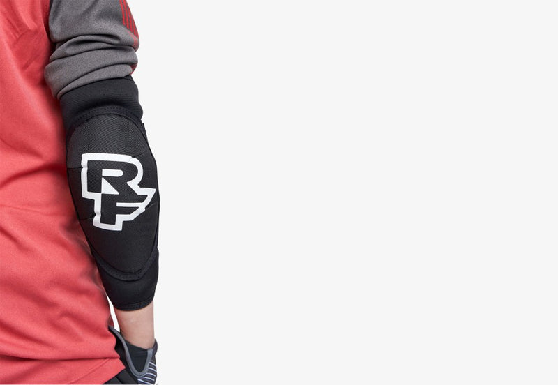 Race Face Sendy Elbow Youth Guard Mtb Protective Gear - Stealth