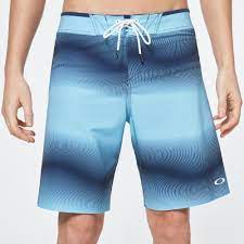 OAKLEY DYNAMIC SEAMLESS BOARDSHORT 19 MEN SURF BOARDSHORT - High Risk Red - 30